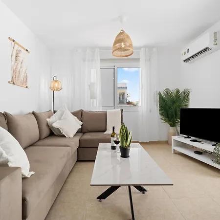Thea Court Seaview Retreat 公寓 帕拉利米尼