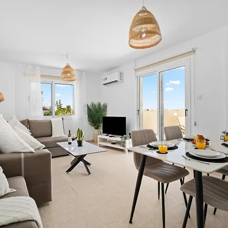 Thea Court Seaview Retreat * 帕拉利米尼